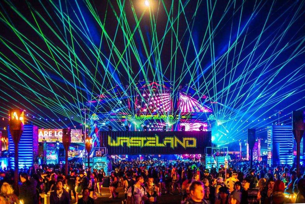 Wasteland stage with lasers shooting out